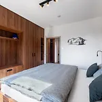 Nahoře V Dole Apartamento Černý Důl