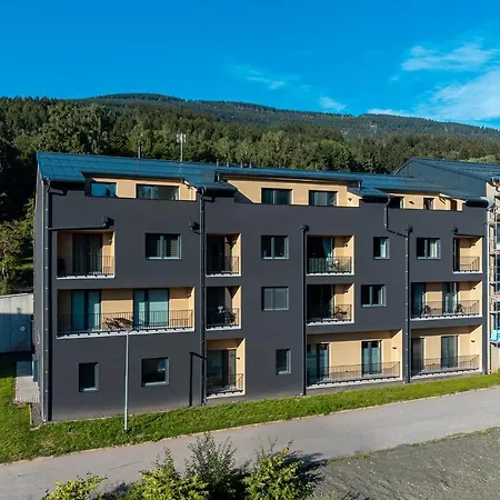 Nahoře V Dole Apartamento Černý Dŭl