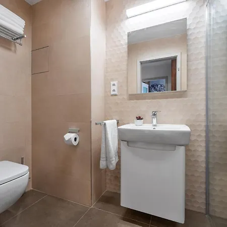 Nahore V Dole Lägenhet